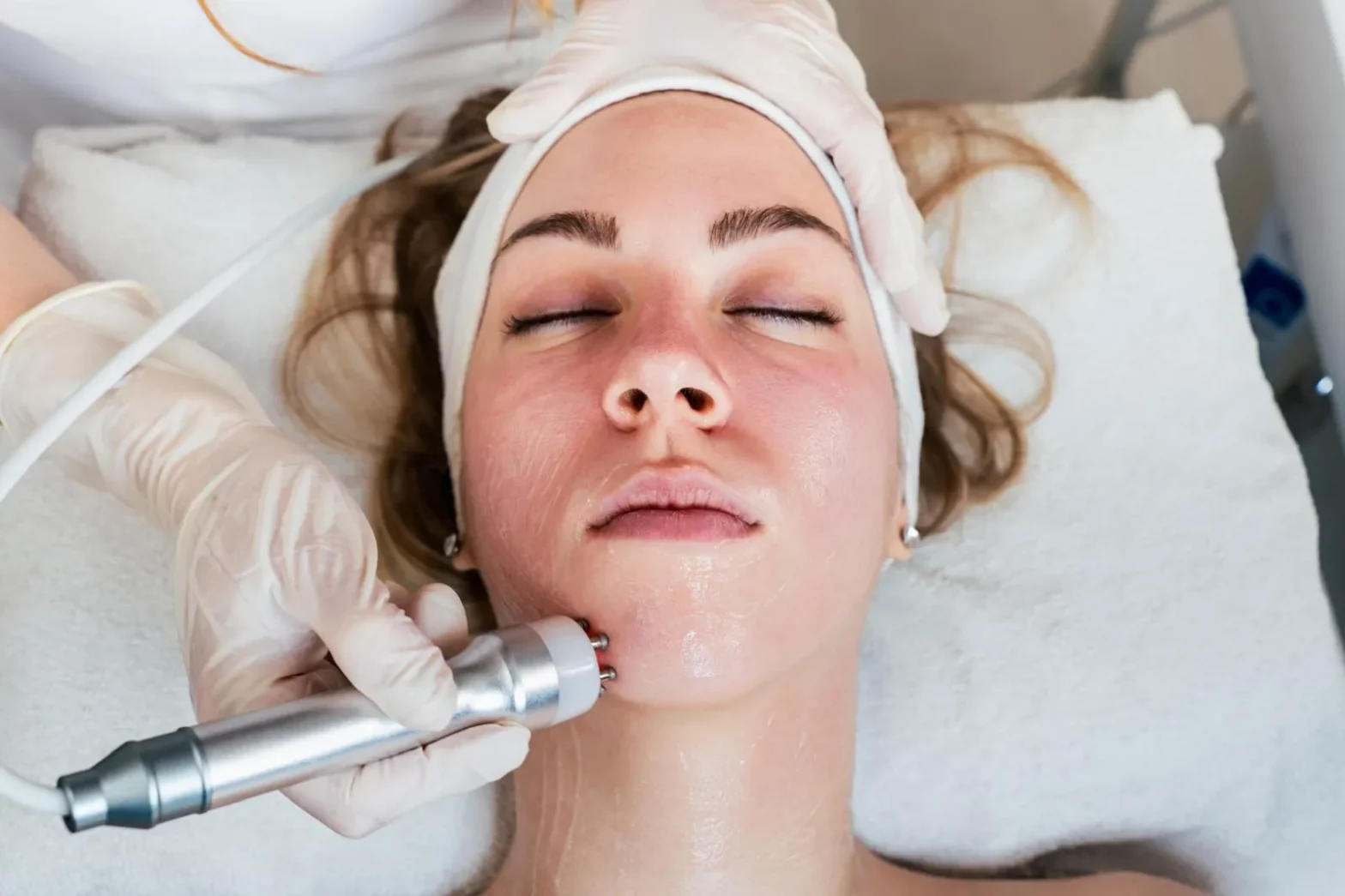 Non Surgical facelift procedure